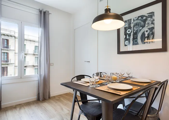 Amister Apartments